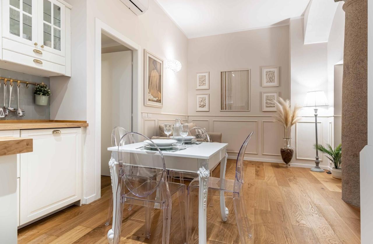 Casa Colonna Romantic Apartment Corso Di Porta Ticinese Milán Exterior foto